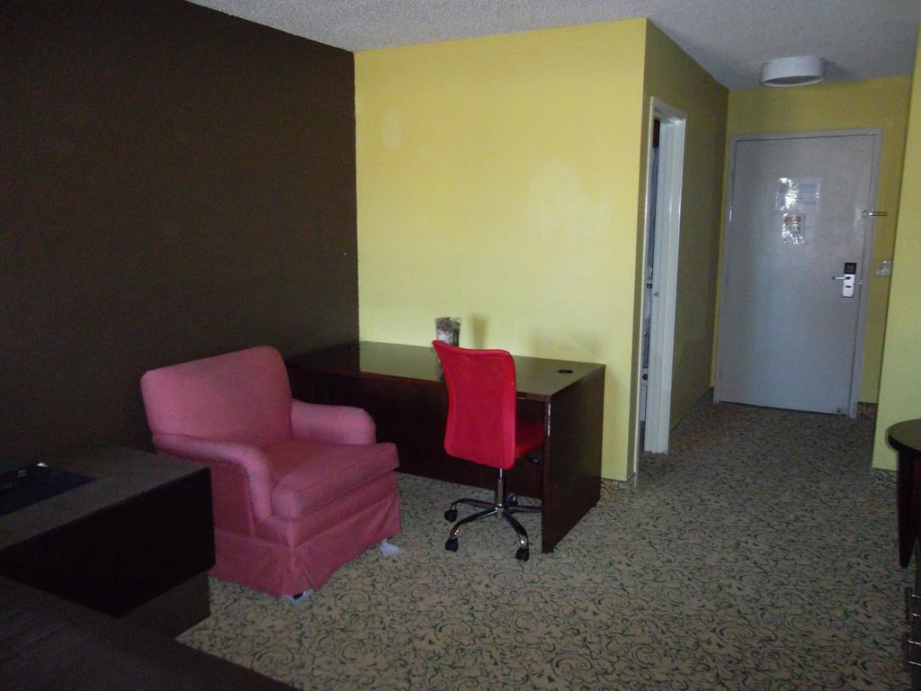 Claremont Hotel ラスベガス 部屋 写真